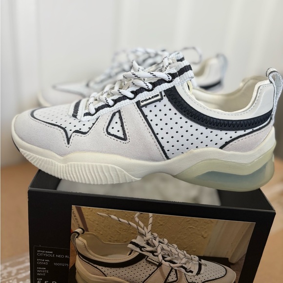 Coach Woman’s Black and White CitySole Noe Runner Size 5.5 - Picture 3 of 12